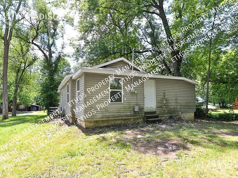 2631 W Madison St — Photo 11