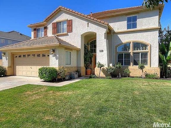 3rd image of 489 Heartland Dr