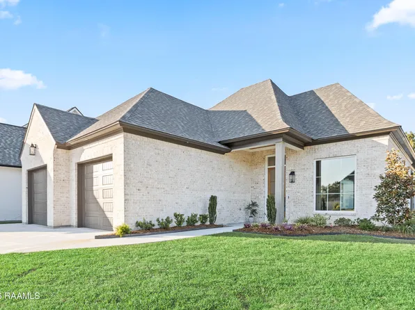 114 Sanctuary Ln, Lafayette, LA 70503