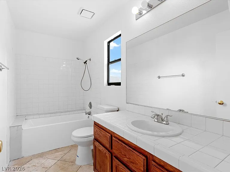 2809 Swallow Point Cir — Photo 22