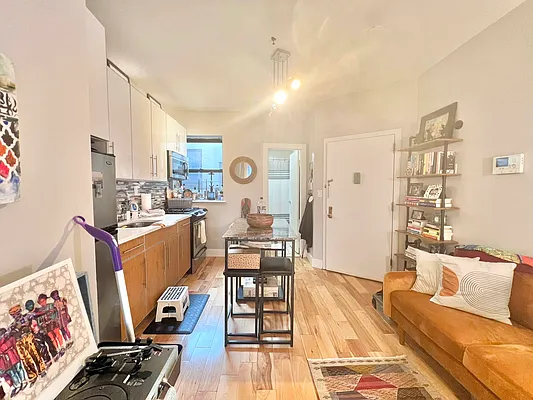 Rented by Doorway NYC, LLC | media 7