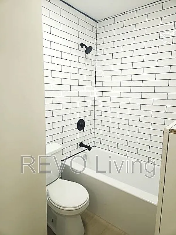 1 bed, 1.0 bath, $1,499 — Photo 2