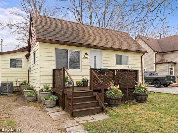 86 Brien Ave W, Essex, ON N8M 1W1