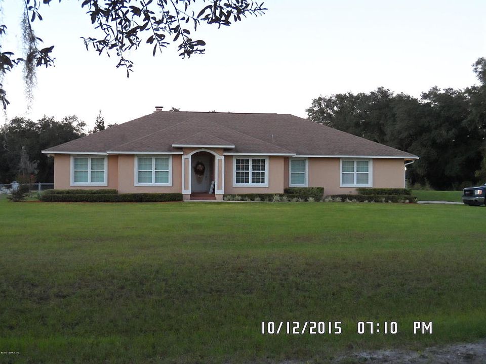 1st image of 108 E Camelot Dr