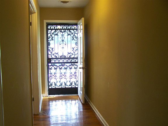 2nd image of 49 Coatsland Dr