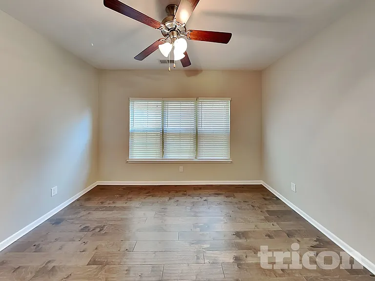 2151 Cason Ln — Photo 3