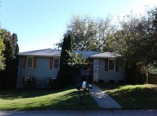 598 Walnut Grove Cir, Nixa, MO 65714