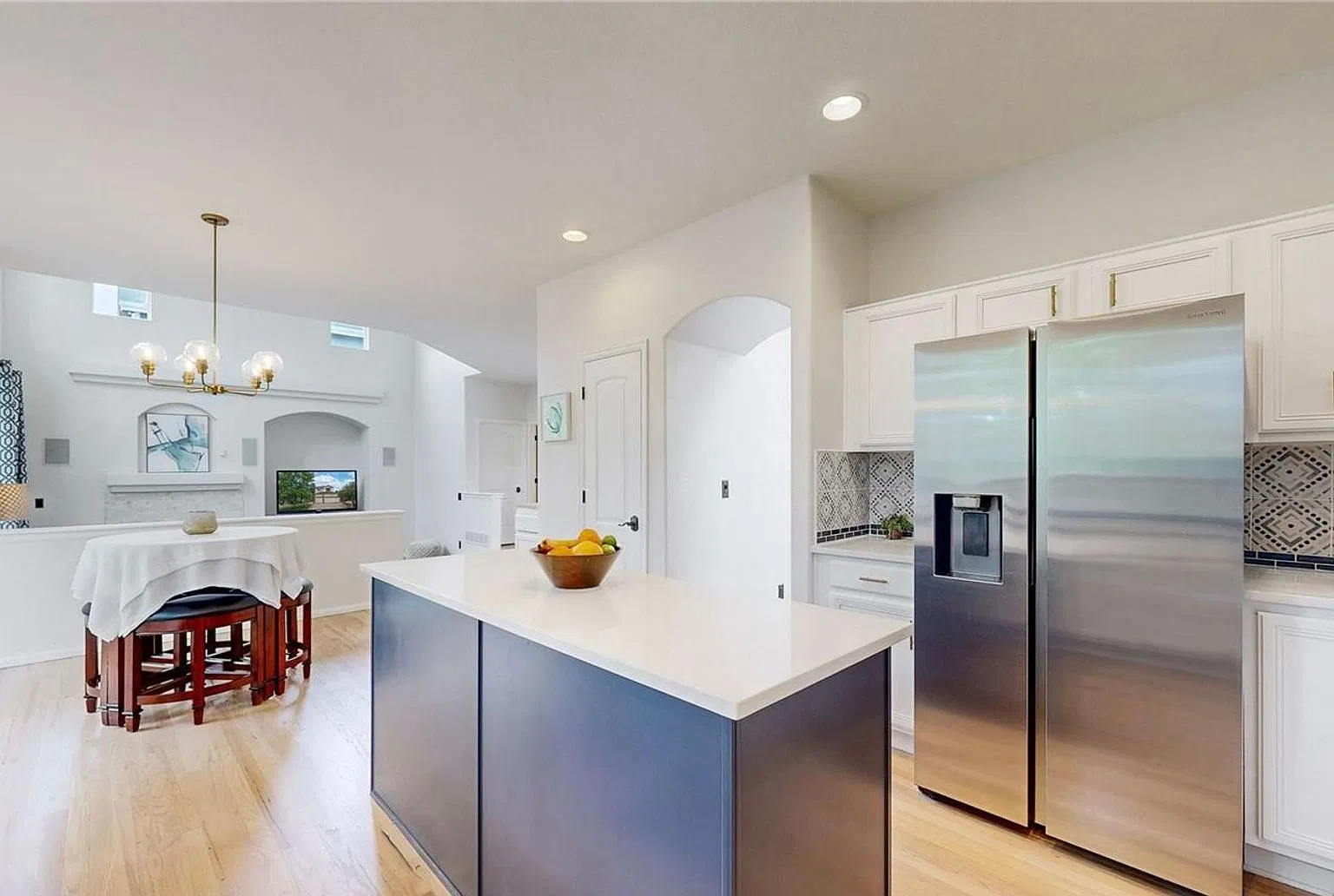 Beautifully Updated Home in Roxborough Village! — Photo 3