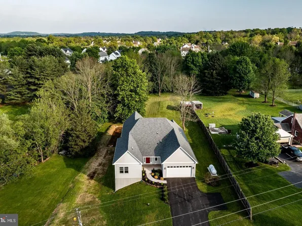 198 Cross Rd, Gilbertsville, PA 19525