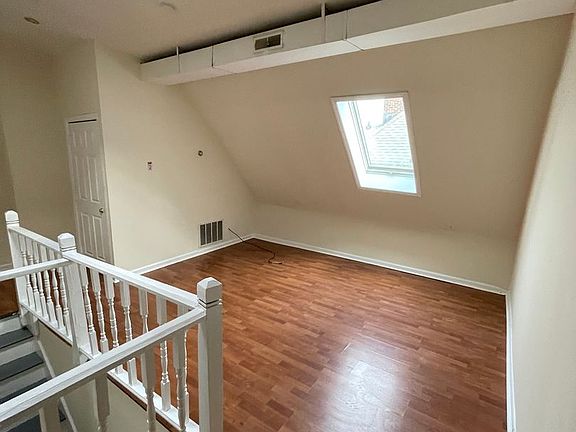 4th image of 124-130 Catherine St #126
