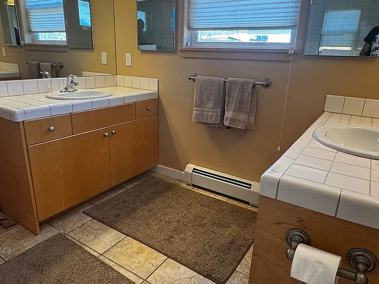 78 Jameson Dr — Photo 17