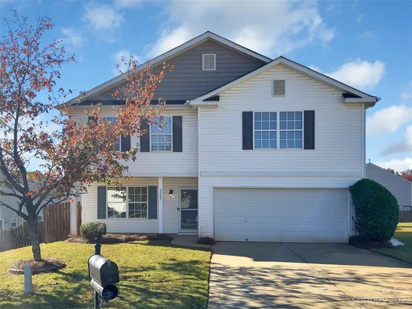3605 Shallow Oak Ct, Charlotte, NC 28269