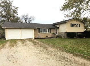 8569 N 12000e Rd, Grant Park, IL 60940