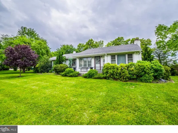 1128 W Welsh Rd, Lower Gwynedd, PA 19002