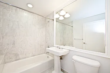 Rented by R New York