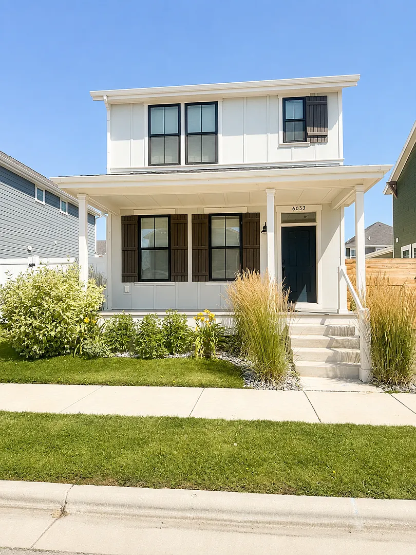 Beautiful 3-Bedroom, 2.5-Bath Home in the Desirable Annafeld Community — Photo 2