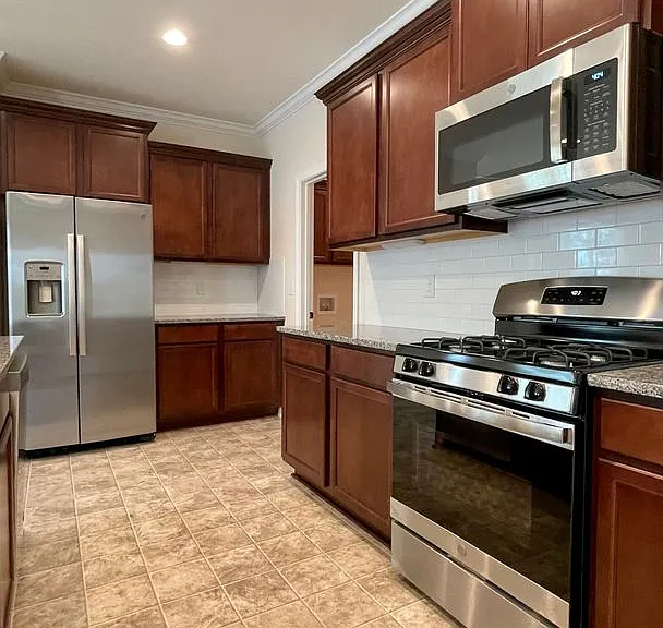 303 Starling Ave — Photo 11