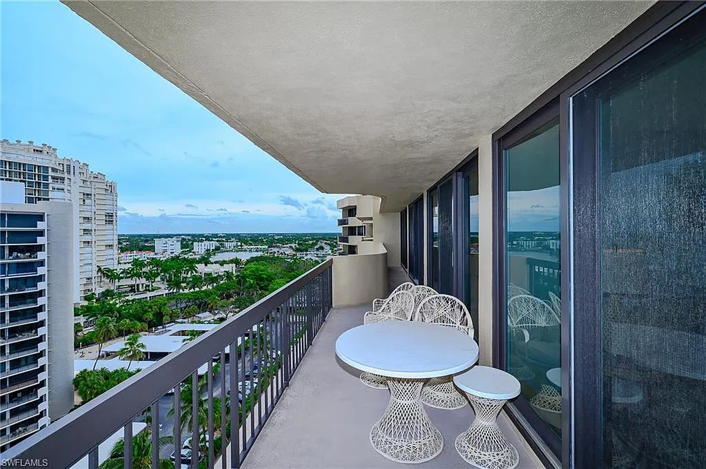 3 bed, 2.5 bath, 1648 sqft, $16,000 — Photo 4
