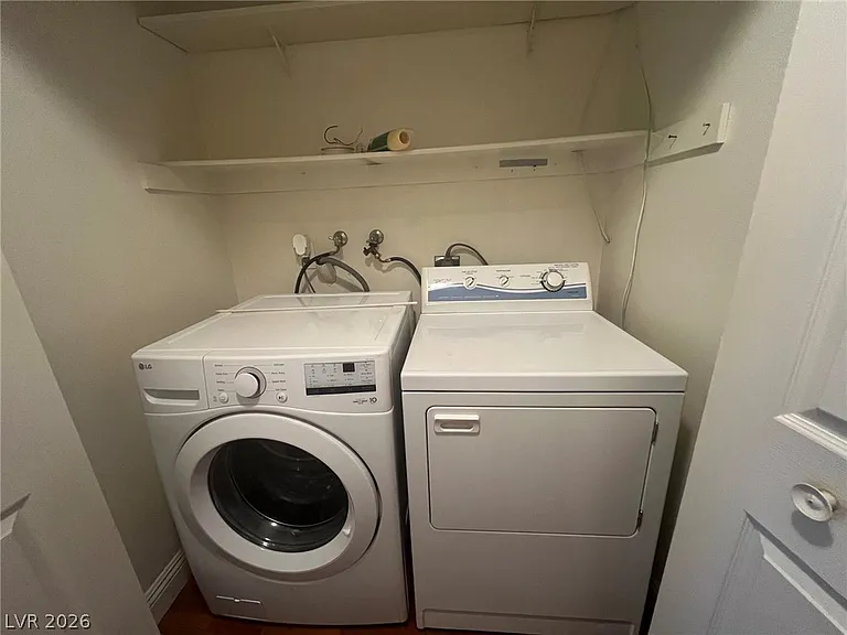 1337 Kari Lee Ct #B — Photo 21