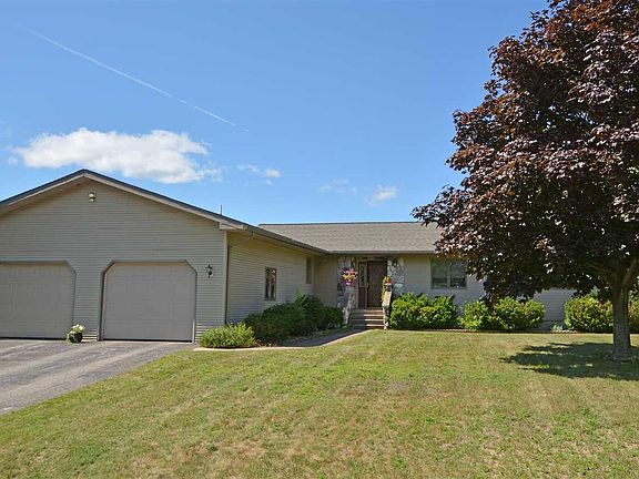 2nd image of 884 Bluewater Dr