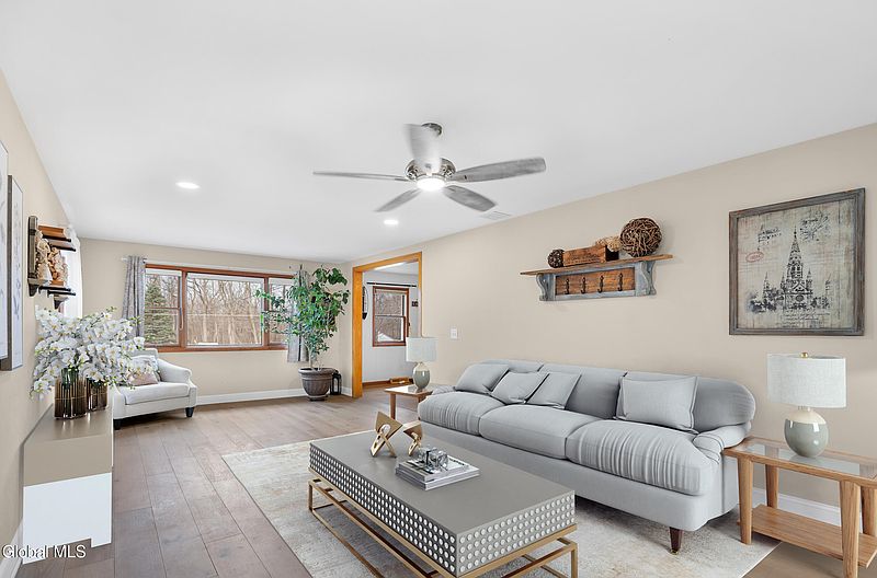 4th image of 104 Haughney Road