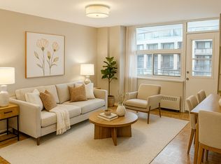 135 Rose Ave #460205, Toronto, ON M4X1P1