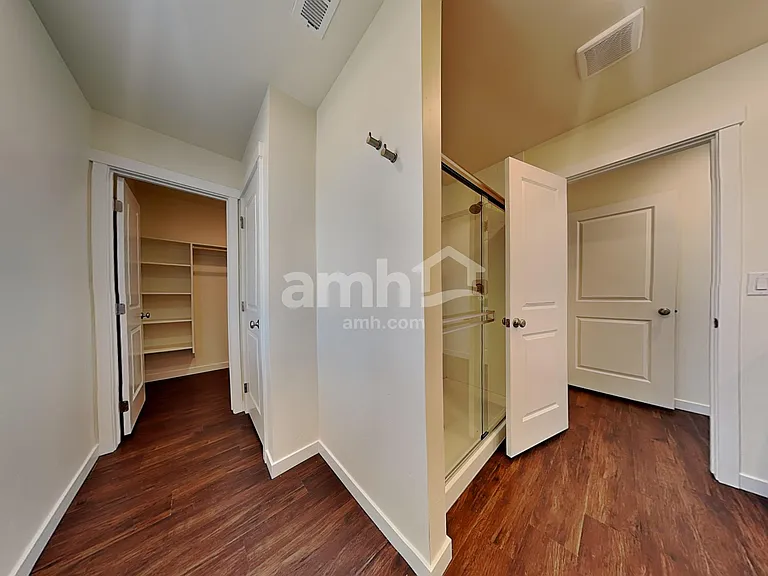 9412 W Shumard St — Photo 12