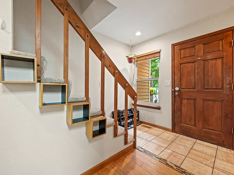 3048 Fulton Cir — Photo 4