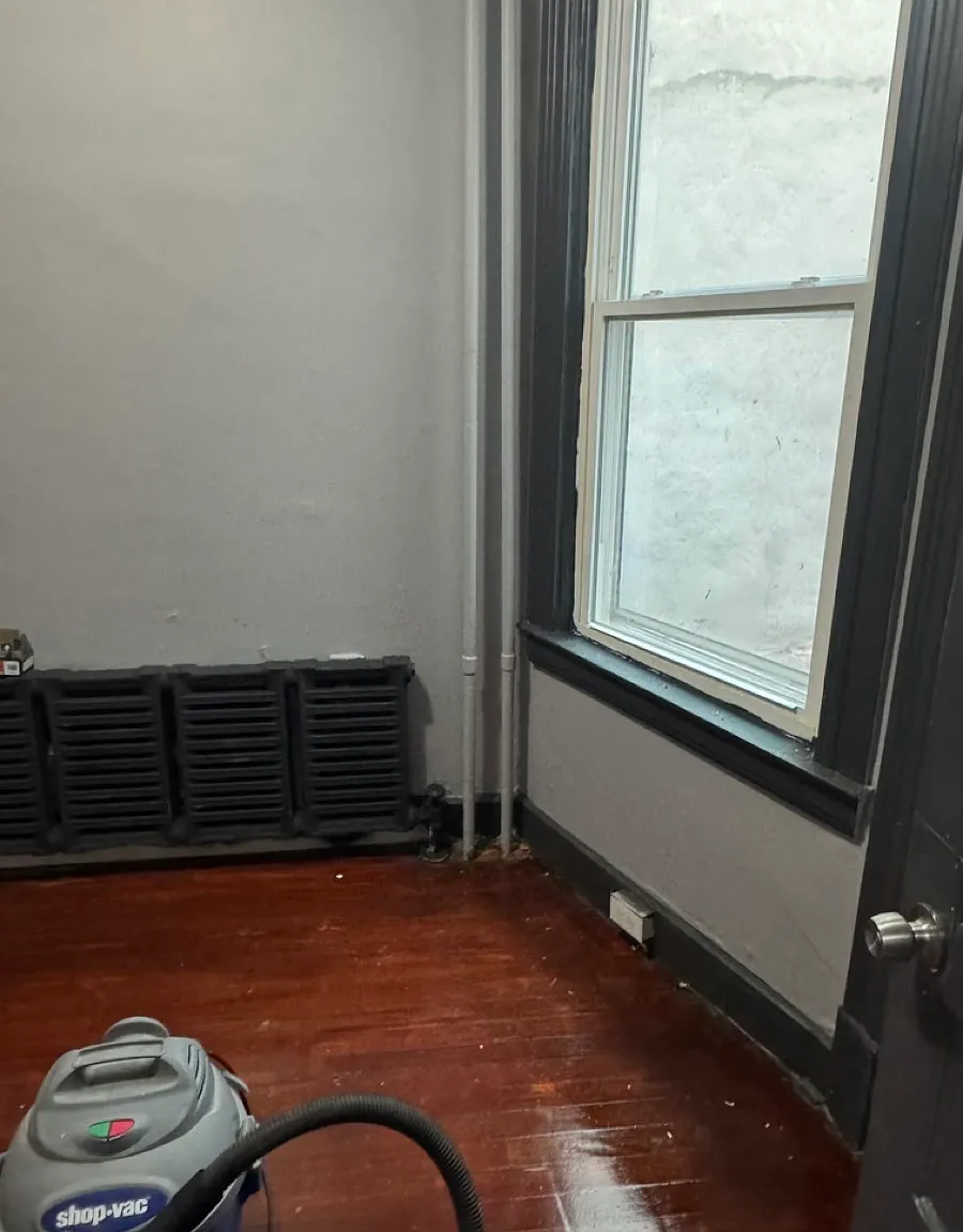 41-43 N Manning Blvd — Photo 2