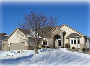 15448 Tarleton Crst N, Maple Grove, MN 55311