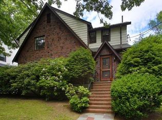 39 Rowena Rd, Newton, MA 02459