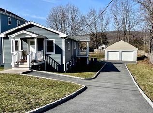 9 Kitchawan Rd, Carmel, NY 10512