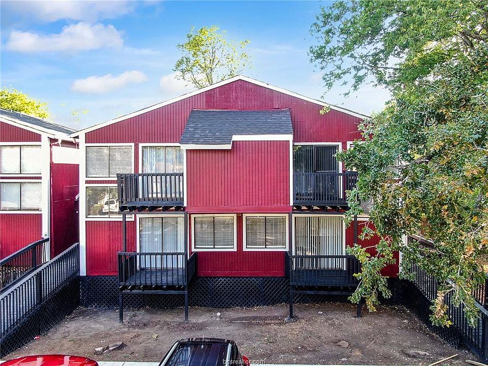 1st image of 1212 Holik Dr APT D