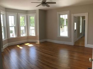 10 Spring St, Essex, MA 01929