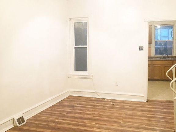 3rd image of 4466 N Gratz St