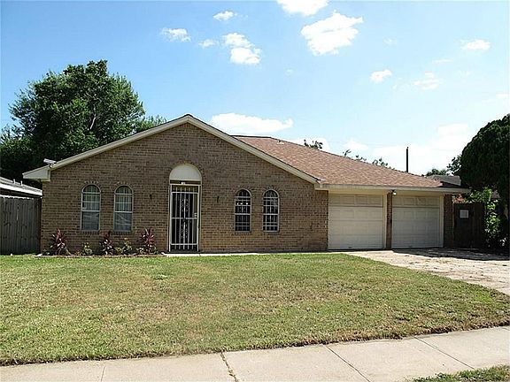 3rd image of 10555 Alcott Dr