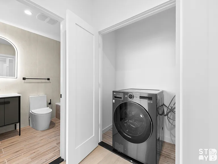 1426 Greene Ave #4F — Photo 8