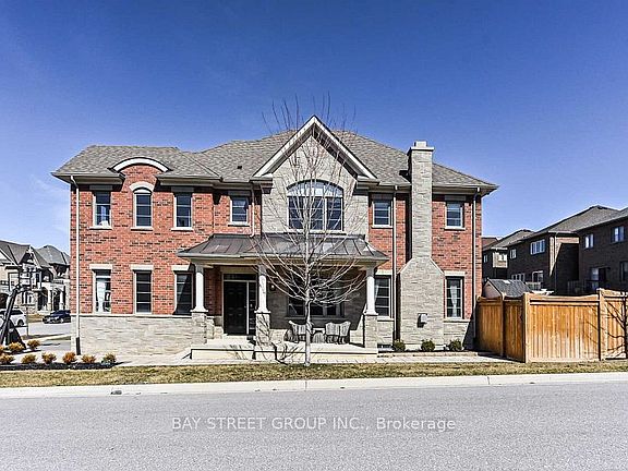 3rd image of 44 Clara May Ave