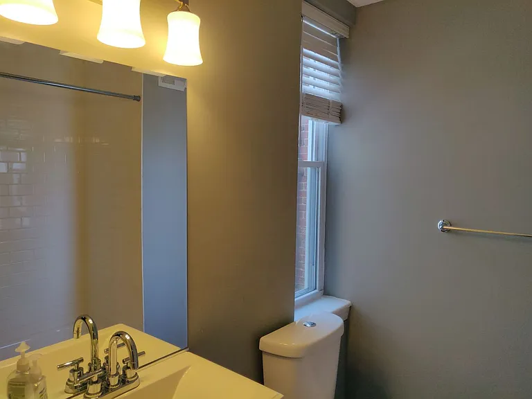 103 S Highland Ave — Photo 19