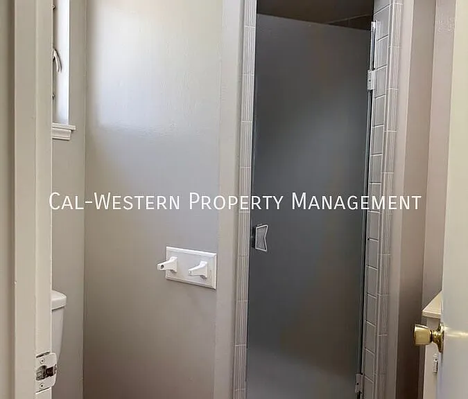 13270 Franklin Ave — Photo 8