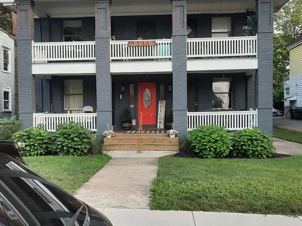 1339 Lincoln Ave