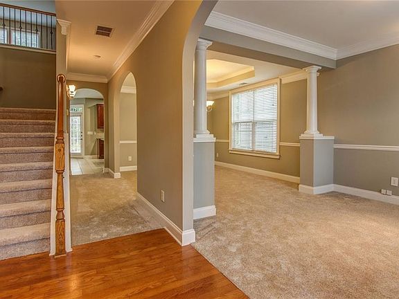 5th image of 3233 Bridge Walk Dr