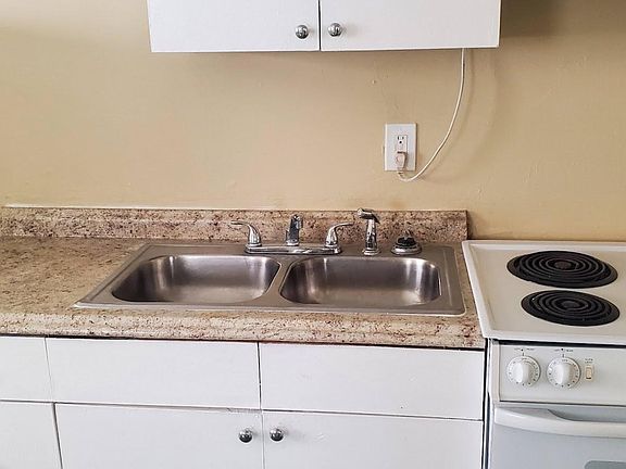 5th image of 1203 E Seneca Ave APT A