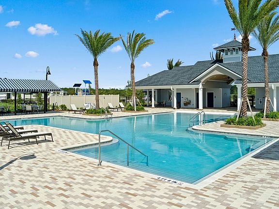 Community pool
