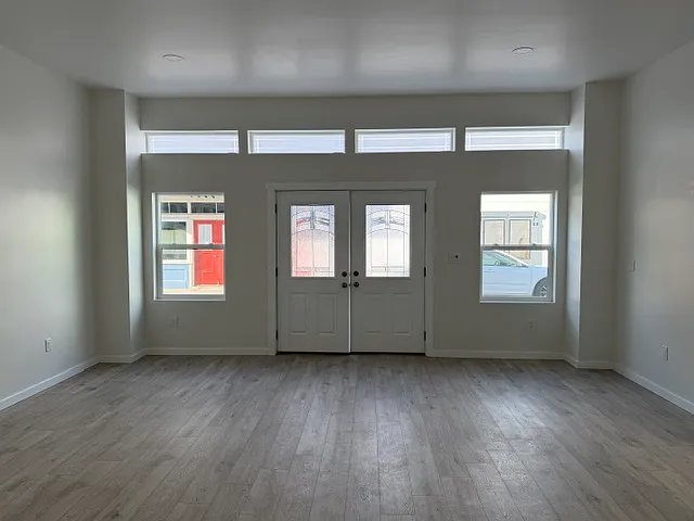 3 bed, 1763 sqft, $2,400 — Photo 4