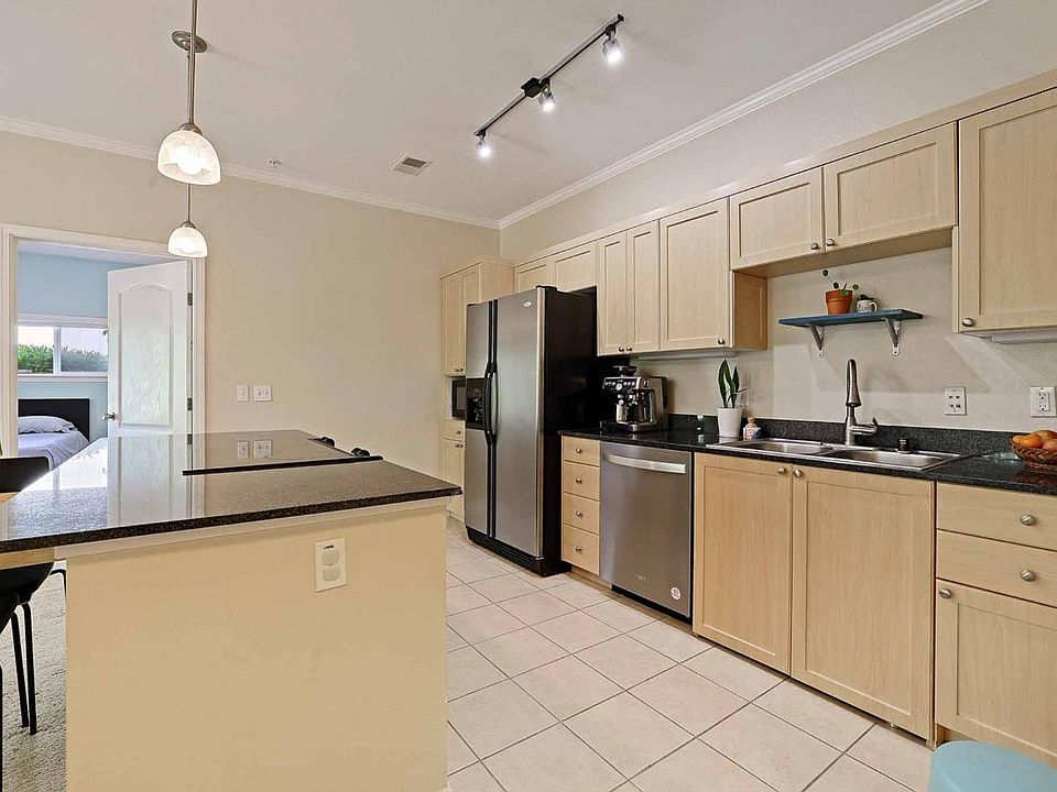 Sd4735 Wildhorse Condominiums Apartment Rentals Davis, CA Zillow