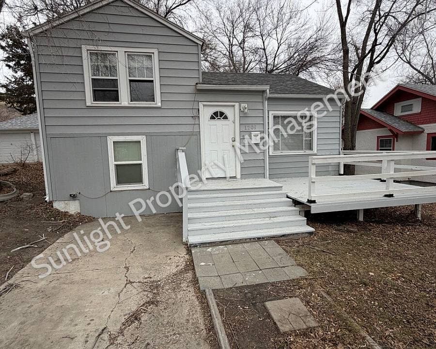 1st image of 1209 N 26th St
