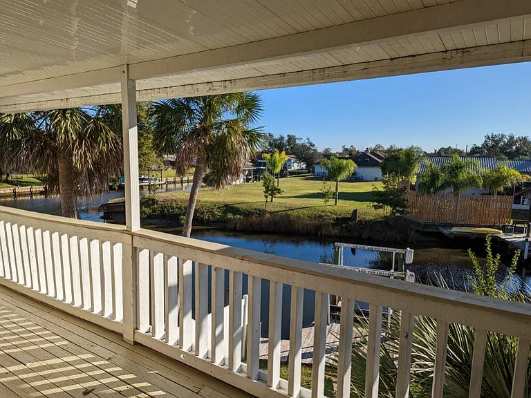 1349 Capri Dr — Photo 22