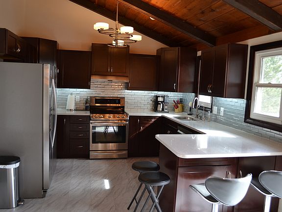 2nd image of 8929 Susanna Dr