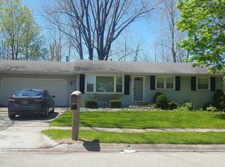 40 Carolina Ave, Marysville, MI 48040